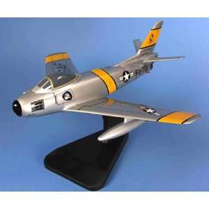 Model Airplane   F 86 Sabre USAF Model Airplanes Toys 
