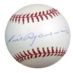  Luis Aparicio Signed Baseball   PSA DNA #G16076 