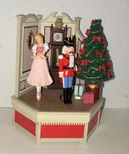 1986 Enesco Mechanical NUTCRACKER PARADE OF THE WOODEN SOLDIERS Music 