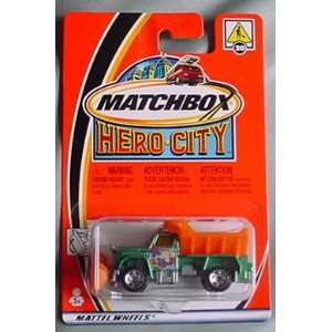   Matchbox Hero City Highway Maintenance Truck #20 GREEN: Toys & Games