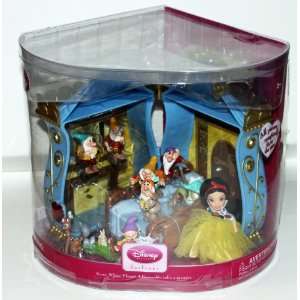   Disney Darlings Snow White & the Seven Dwarfs Playset Toys & Games