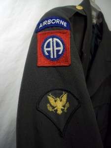   VIETNAM ERA US ARMY GREEN MENS DRESS UNIFORM COAT 37S AIRBORNE 1977