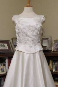Bonny A line Princess Ivory Wedding Gown Sample Dress Size 6 Style B 