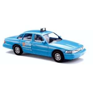  Busch HO Ford Crown Victoria   24 Seven Taxi: Toys & Games