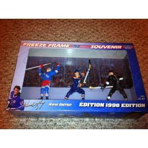    Starting Lineup Freeze Frame 1998 Wayne Gretzky Toys & Games
