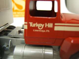 Winross Turkey Hill 60th Anniver tractor w/ reefer FC  