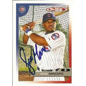   Macias Signed Chicago Cubs 2005 Topps Total Card: Sports & Outdoors