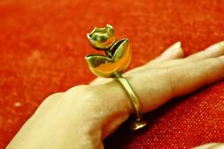 VINTAGE JEWELRY GOLDEN BLOOM TULIP FLOWER BRASS RING  