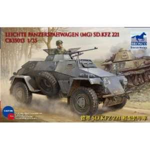  1/35 Leichte Panzershahwagen SD. Kfz 221 Toys & Games