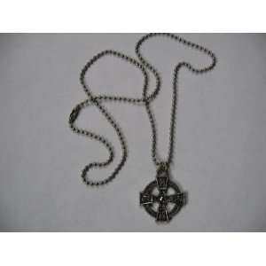  Silver Plated Metal 4 Equal Sided CELTIC CROSS on Ball 