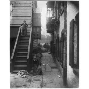   Bend,c1889,Little girls,Jacob Riis,Photographer: Home & Kitchen
