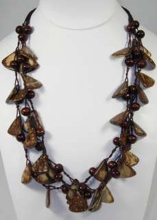 Coconut Brown Smooth Triangular Shaped Beach Fashion Necklace  