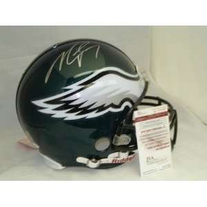 Michael Vick Autographed Helmet   Replica: Sports 