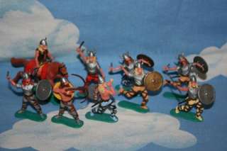 TIMPO A COLLECTION OF VIKINGS 1 X HORSE 8 X FOOT CB1605  