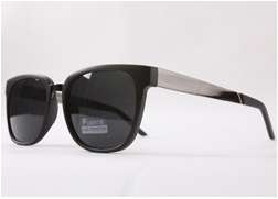 New Square Plastic Sunglasses Gold Metal Bridge Arms Super Matte Black 