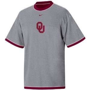Nike Oklahoma Sooners Crimson Reversible T shirt:  Sports 