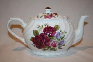 722 ARTHUR WOOD Staffordshire Rose & Wildflowers Teapot  