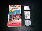Kidsongs A Day at Old MacDonalds Farm VHS (1)