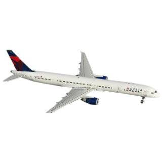   Jets Delta B757 200(W) 1400 Scale Diecast Airplane Toys & Games