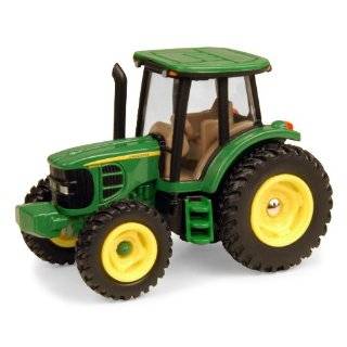  1:64 John Deere 4440 Tractor With Duals: Toys & Games