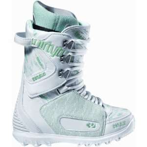 32 (ThirtyTwo) Womens Lashed Snowboard Boots  Sports 