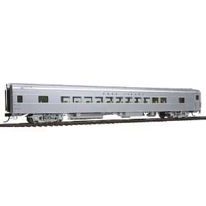   44 Seat Streamlined Coach   Ready to Run   Rock Island Toys & Games