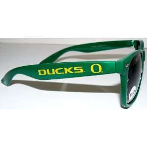   Licensed Oregon Ducks Wayfarer Style Sunglasses 