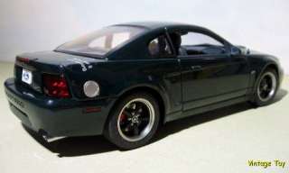   Bullitt 2001 Ford Mustang GT   AutoArt 1:18 diecast Movie Car  