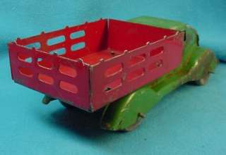 Vintage Tin Toy Farm Truck, Vintage 1938. 10 inches long.  