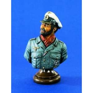  U Boat Captain Bust 200mm Verlinden Toys & Games