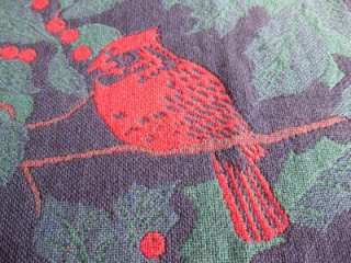   RED CARDINALS BIRDS HOLIDAY LAP THROW QUILT VINTAGE QUILT ~ PERFECT
