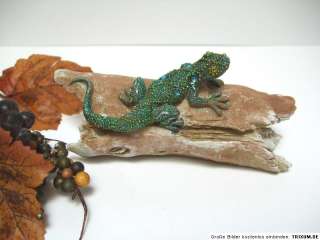 Tierfigur grün Lurch Echse Salamander Baum Deko Formano  