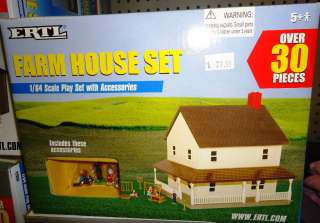 Ertl Farm House Set 1:64 Scale  