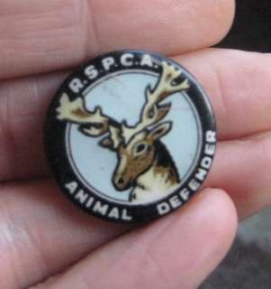 1950 60s rspca animal defender deer pin badge 25mm
