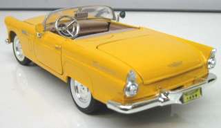 Motor Max 1956 Ford Thunderbird Convertible Yellow 1/24  