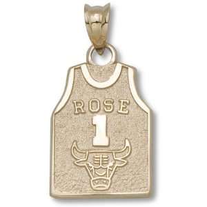 Derrick Rose Chicago Bulls Rose 1 5/8 Jersey Pendant   10KT Gold 