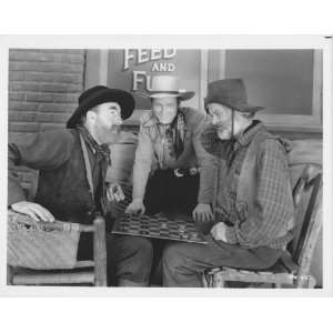  ROY ROGERS WATCHES GABBY HAYES PLAY CHECKERS BWSR6 45 8X10 
