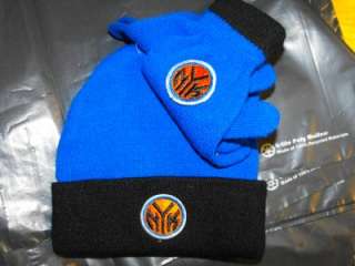 NEW New York Knicks Reebok Youth Beanie Cap & Gloves Set ZLi  