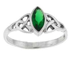 Triquetra Celtic Irish Green CZ Ring Size 4   9  