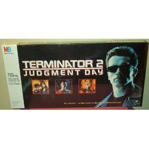   Terminator 2 Judgement Day Fight to the Finish Survival Game Toys